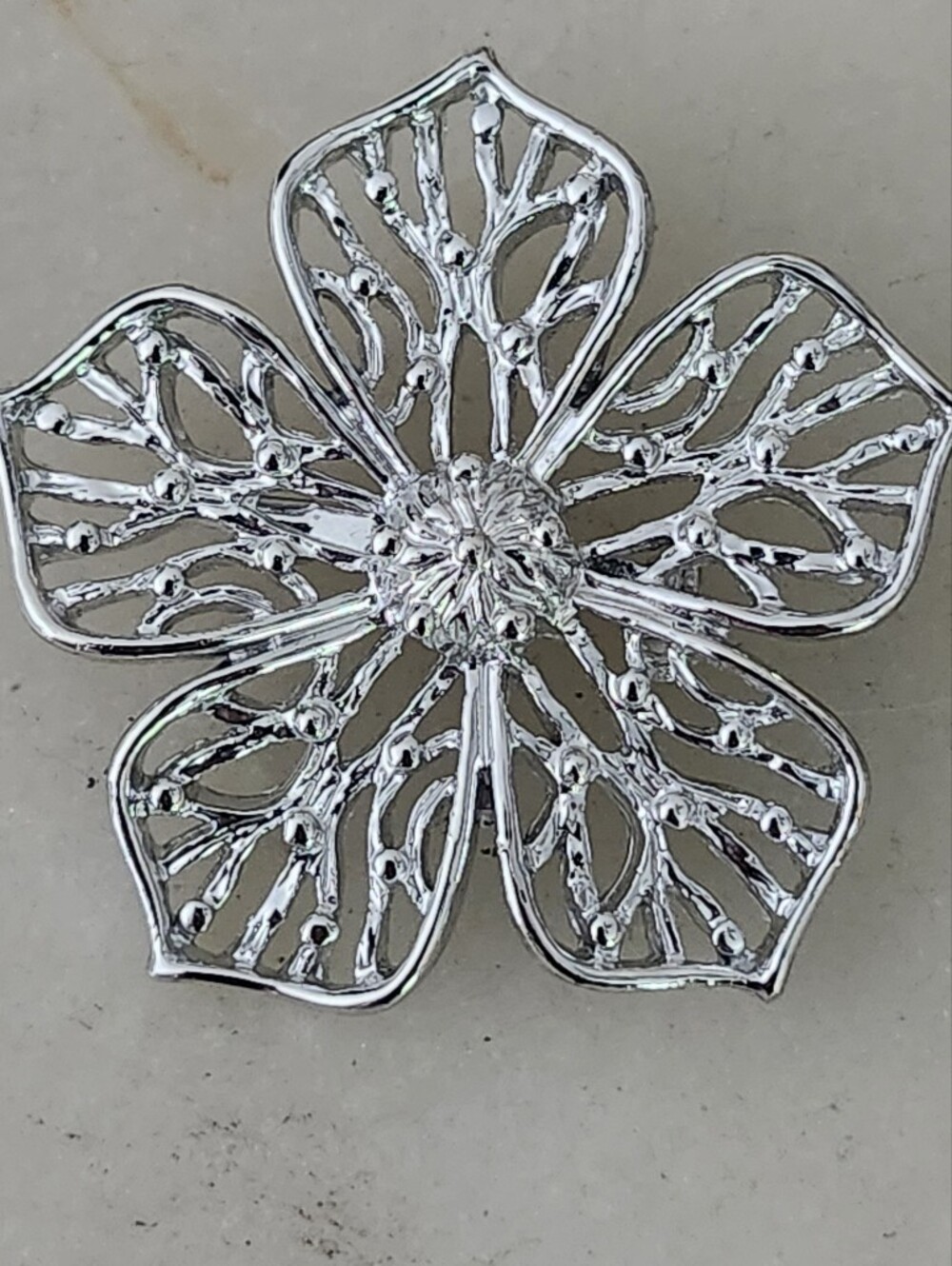 Vtg Gerry's Silver Tone Open Weave Floral Filigree Brooch